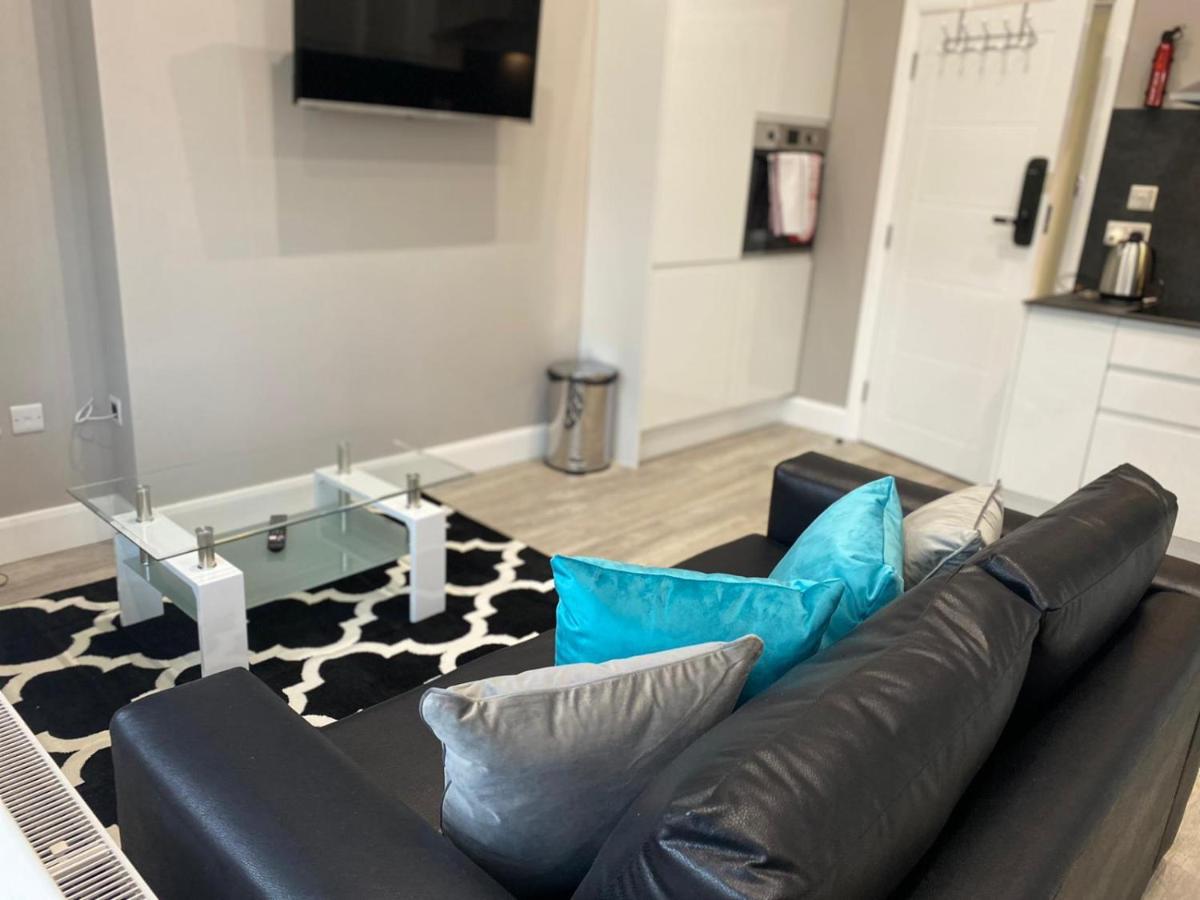 Apartment Amazing Central High Street Self Contained By Syl Watford (Hertfordshire)